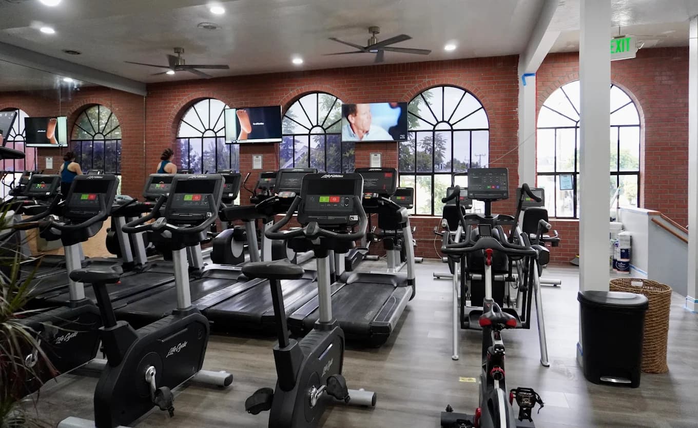 Strength & Cardio Gym